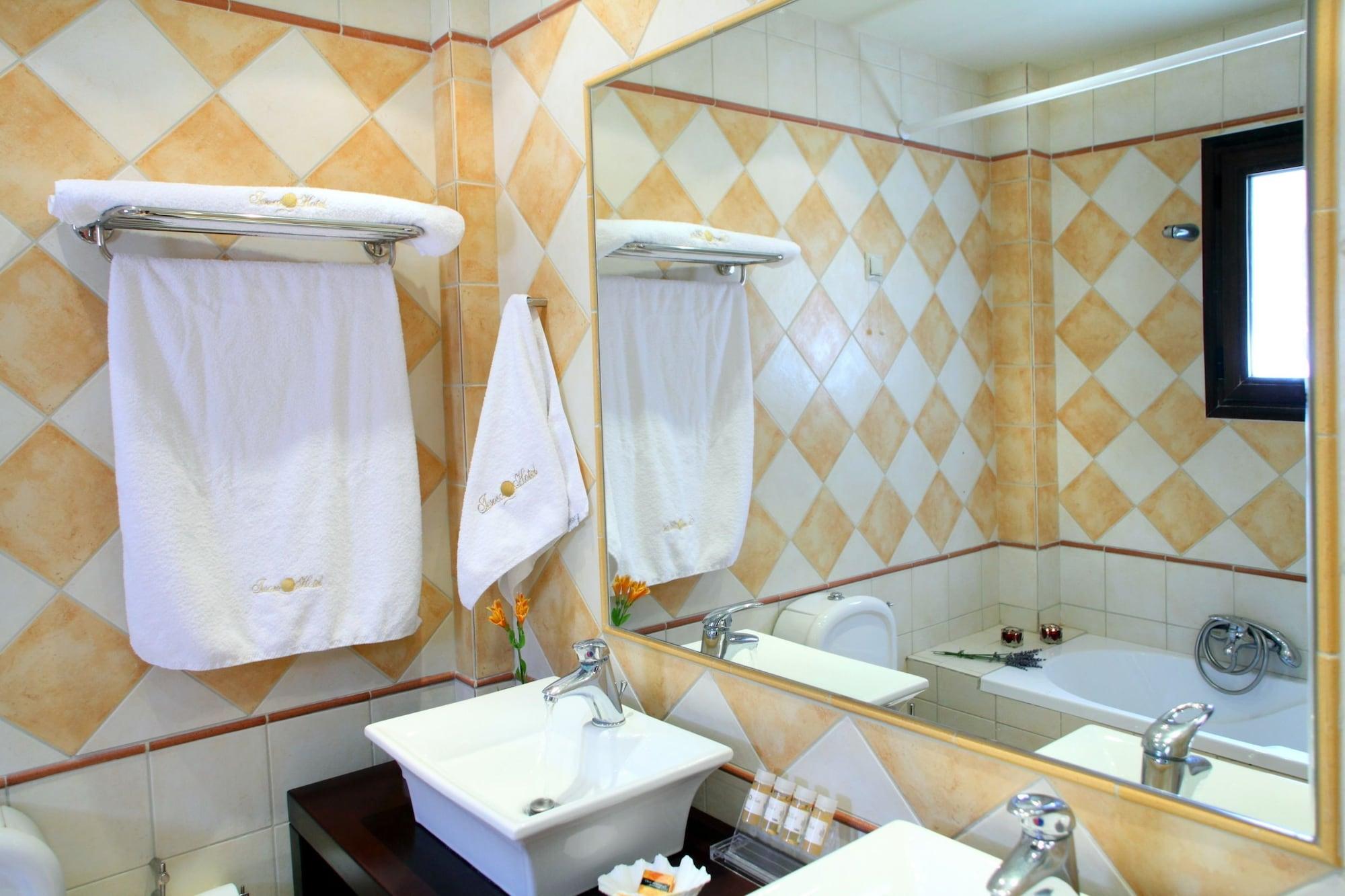 Hotel Tesoro ニキアナ エクステリア 写真